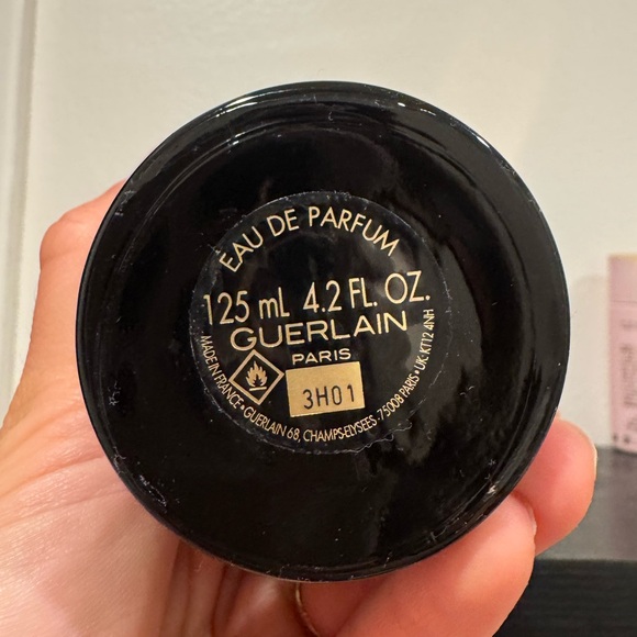 Guerlain Santal Royal Perfume 4.2 oz - Picture 3 of 3